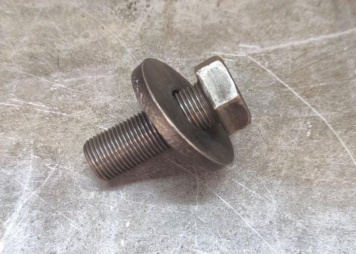 Parafuso Frontal de Virabrequim Ford FE