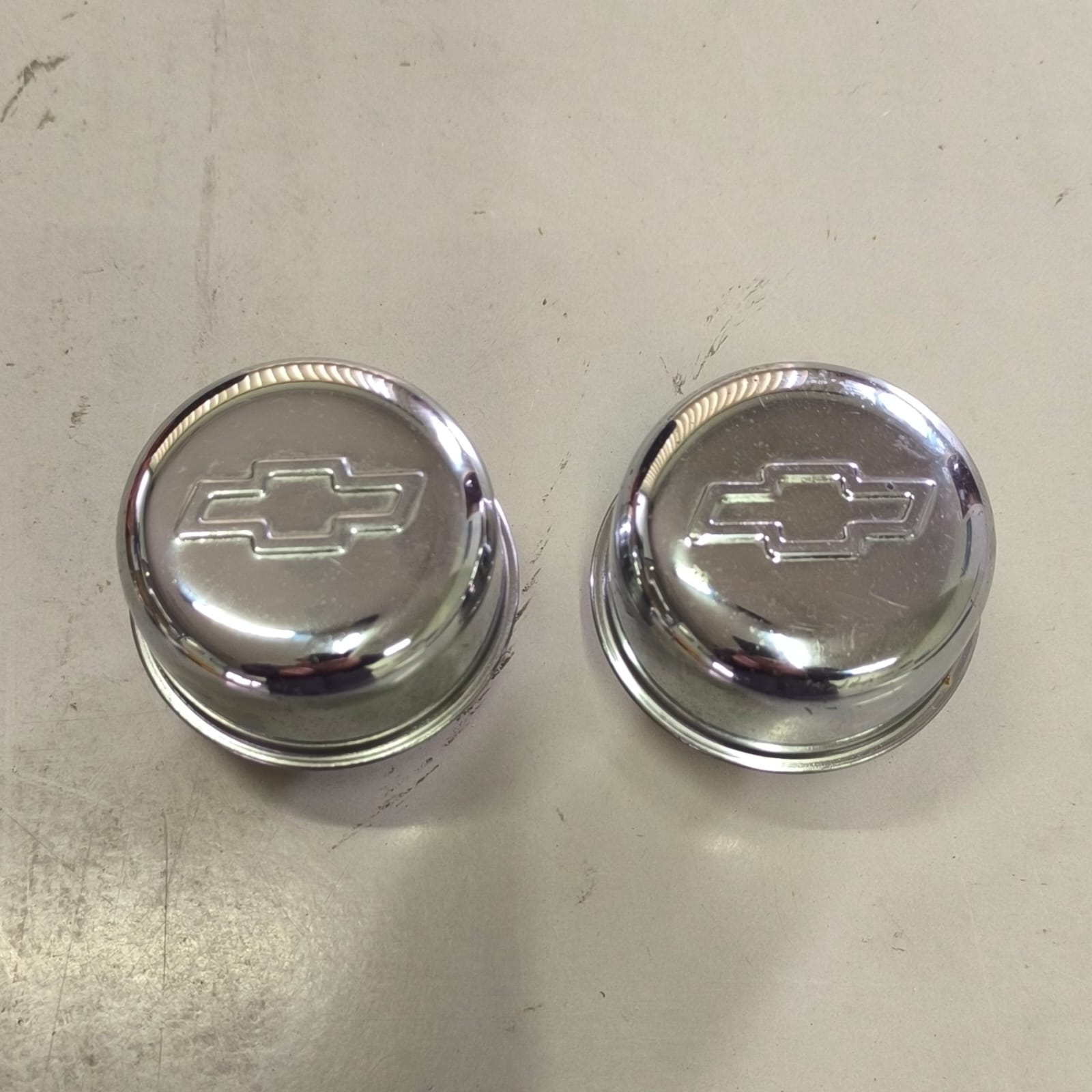 Par de Respiros Cromados com Emblema Chevrolet